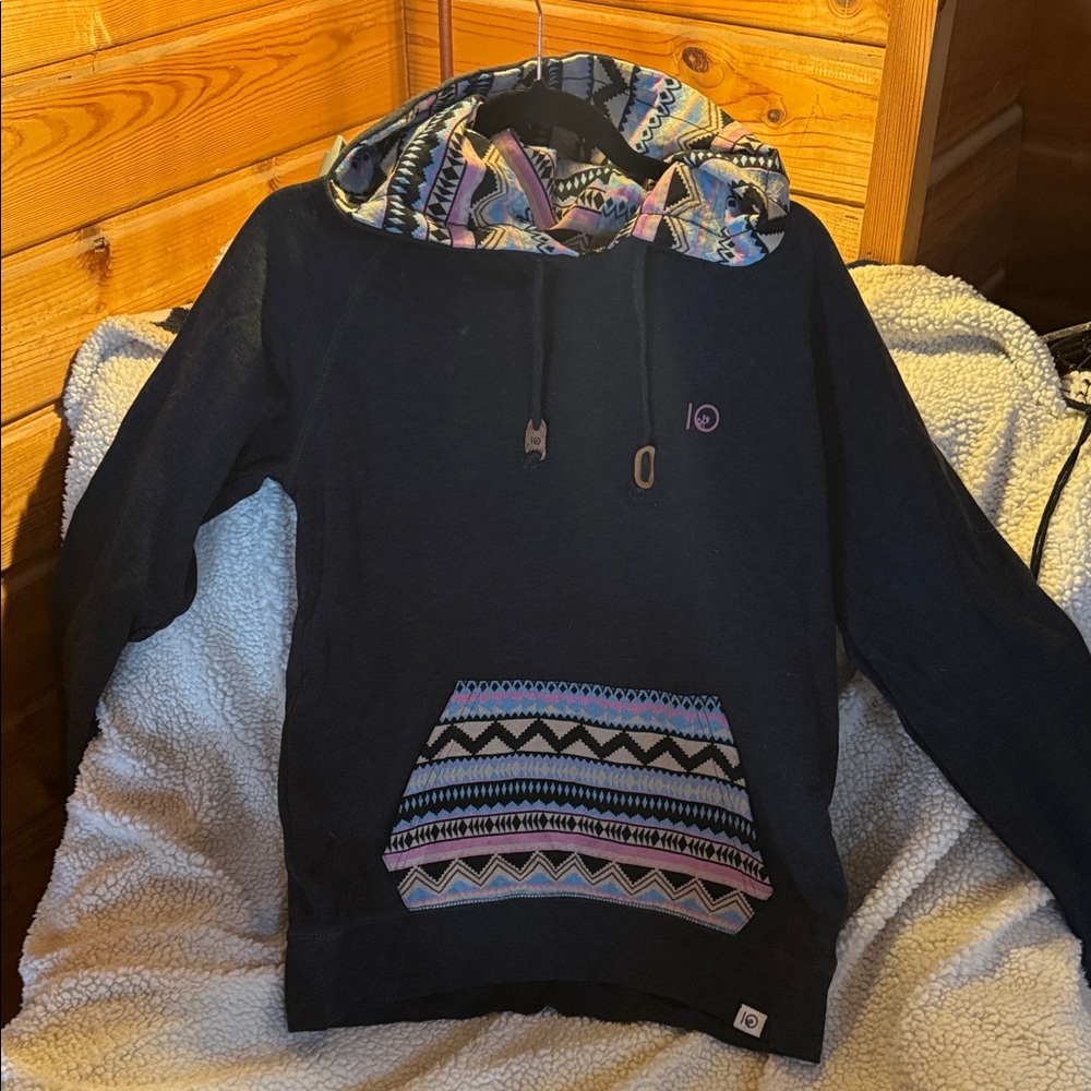 Black Hoodie with Aztec-Print Hood and Pocket